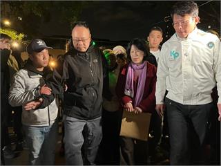 鋼鐵小草齊聚北所圍爐　陳佩琪曝柯文哲光頭髮型「寵物美容師」剪的