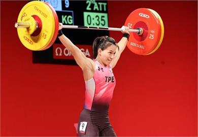 舉重／「舉重女神」今年首戰狀態佳！郭婞淳青年盃總和225公斤奪金