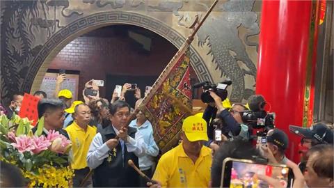 「粉紅超跑」旋風！　白沙屯媽祖放頭儀式揭序幕