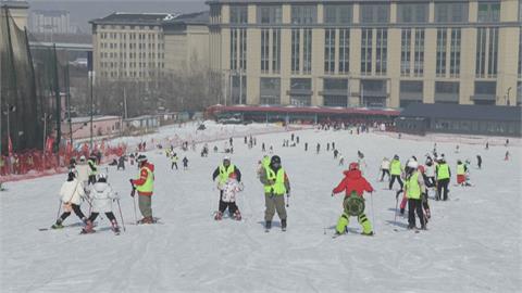 亞冬運激發雪上運動風潮　哈爾濱滑雪觀光大爆發