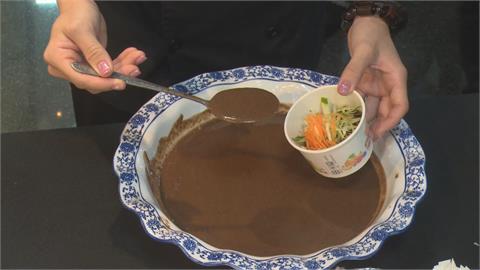 南投巧克力咖啡節10/28登場　許淑華大嗑「巨型可頌」