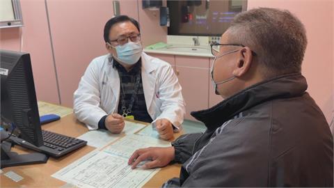 消化內科名醫化身夜市通！　蕭偉成曝「這樣吃」減少負擔