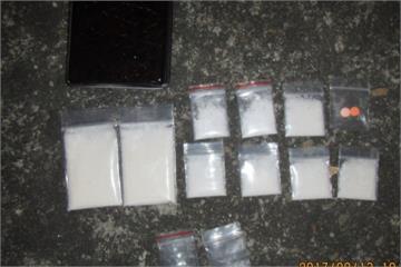 毒蟲車內藏毒心虛 直闖紅燈反被抓
