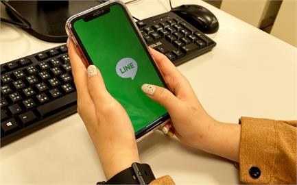 果粉快看！LINE停止支援「舊系統」5款哀鳳不更新「賴」不了