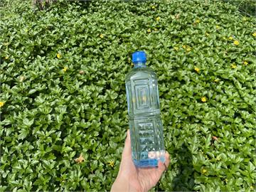 減碳新生活！舒跑推出台灣第一瓶「無標籤」鹼性離子水