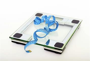 過年吃過頭想輕鬆瘦？   醫師揭長久維持體重5大關鍵