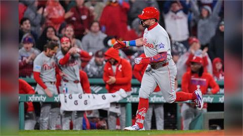 MLB(影)／洗碗伯又洗碗了！史瓦伯本季第18轟出爐7場7轟拉開和法官差距