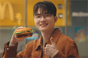 【美味捐贈】《英雄聯盟》Faker 與韓國麥當勞聯名推出「幸運漢堡」　部分收益將捐贈給慈善機構