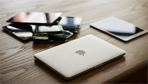 你怎麼選？「買iPhone用很久VS每年換1支安卓」2派陣營戰翻