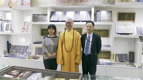 故宮百年紀念展出版「描金佛卡」　傳承宗教藝術文化