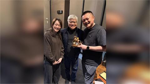 野生魏哲家出沒台中烤鴨店　台積電總裁親民互動引發熱議