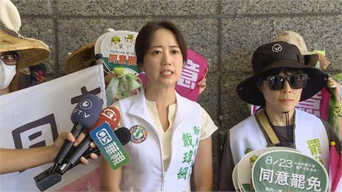 快新聞／823拚到底！拔羅波車掃急催票　戴瑋姍駁「精準打擊」：7席都該罷