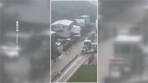 大雨炸北台灣!桃園龜山民宅慘淹 東吳外雙溪校區外成小河