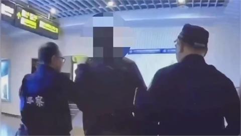 又是M7！北車再傳隨機攻擊　2男大生打寶可夢「突遭無影腳踹踢」