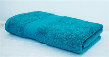 長大才發現超不衛生!她曝家裡「共用浴巾20年」 一票人看傻:我家也這樣