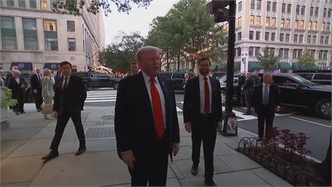 川普率白宮官員外出用餐　餐廳遇挺巴民眾嗆：當代希特勒