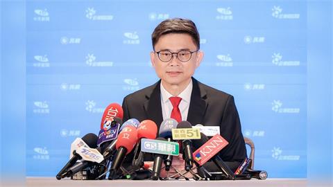 快新聞／高雄辯論落幕！賴瑞隆力挺沈伯洋　喊話明天一起加油：他是我戰友