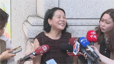 快新聞／李貞秀揹愛馬仕笑談竹北參選！曝「陳幸妤同款」　不怕未來不能「妝乎水水」