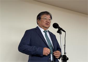 新冠大爆發恐釀「二次急診壅塞」？   衛福部長曝可能性