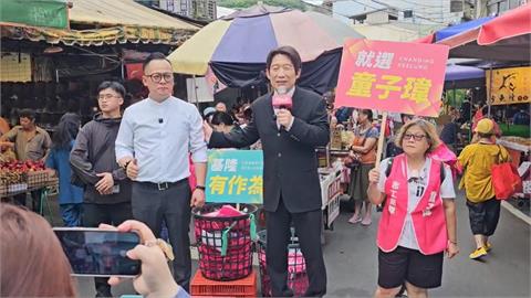快新聞／郭子乾出面了！陪童子瑋基隆市場大掃街　神模仿1大咖站台