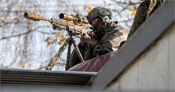 射殺平民當週末娛樂！富人戰時赴薩拉熱窩人類狩獵　8萬8英鎊買命「可額外付費射殺孩童」