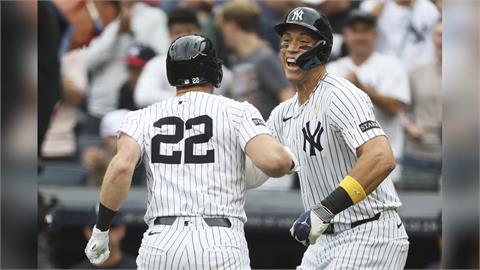 MLB(影)／破解薛蛇變速球投球動作　法官在壘上提醒助「米飯哥」轟出3分砲
