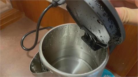 別「一早起來」就煮水！專家囑：恐將致癌物、重金屬吞下肚！