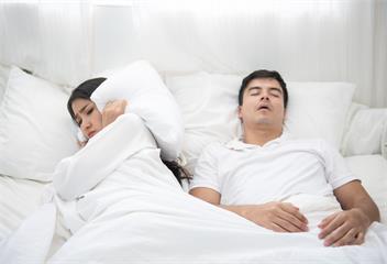 從同床共枕到各自安好 6個讓中年夫妻感情更好的分房哲學