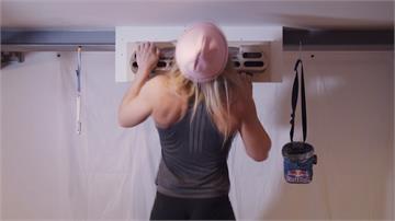 英奧運美女攀岩選手 訂製裝備在地下室防疫特訓