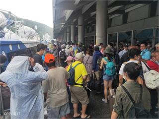 輕颱「閃電」逐漸遠離台灣 台東往返綠島「這個時段」不對外售票