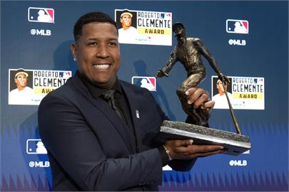 MLB(影)／世界大賽前頒發克萊門特獎　明星強打鐵捕今年獲獎