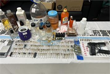 通緝犯要搬家逃竄 警急攻堅逮人查獲槍彈與喪屍煙彈