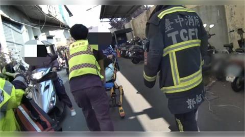 ７６歲獨居男倒臥浴室受困１小時　鄰居「隔牆有耳」機警通報神救援