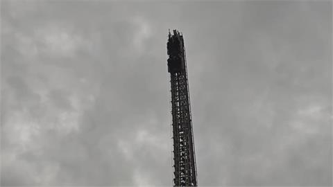 高雄遊樂園"極限挑戰"突停擺 20遊客卡半空中