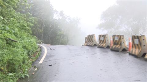 嘉義山區大雨滂沱災情多　翁章梁勘災124縣道遇道路坍方
