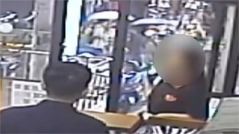 手指捲入機器「大爆血」　警「鳴笛開道」火速送醫