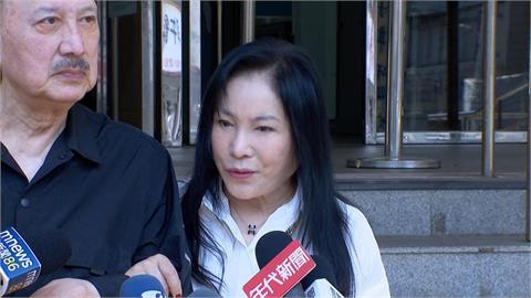 李亞萍刷爆余天40萬額度卡　遭嫌「僅買這2樣」她嗆：臭老頭你什麼東西