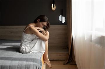 移工鎖房門「強上酒醉女」　威脅不從就殺　完事辯：她帶保險套，是自願