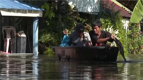 泰國水患已釀7死20萬戶受災 婦人遭沖走滅頂