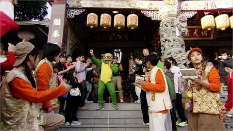 綜藝天王胡瓜春節錄影　化身＂龜王＂紅包大放送