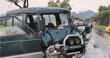 雨天路滑釀車禍 台東鹿野休旅車自撞乘客遭拋飛駕駛受困