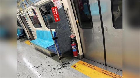 快新聞／板南線車廂玻璃突然炸裂！北捷火線說明原因