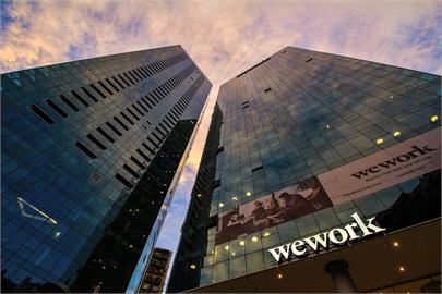 快新聞／新創共享辦公室WeWork股價暴跌96%　傳最快下周聲請破產