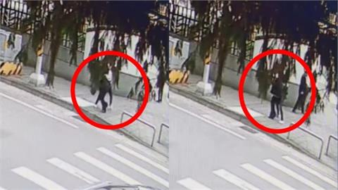 桃園爆失控攻擊事件！女童路邊遭「勒脖拖行」畫面曝光...校方急發聲明