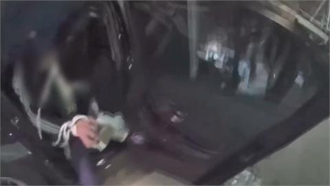 債務糾紛停車場擄人!嫌犯逃逸衝破柵欄 警逮5人、2人在逃追緝中