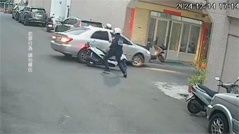 彰化員林街頭動作片！　轉彎沒打燈遭攔查、駕駛拒檢倒車撞警