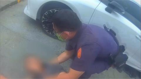 竊賊超商行竊遭熱心民眾攔下！　竟攻擊出拳攻擊