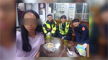 徒步環島30公里 找嘸紮營地女子大馬路徘徊 花蓮警暖心伸援