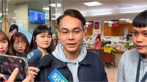 快新聞/民眾黨幹部上酒店「外框小姐」竟裝傻賴帳!竟被一狀告到黨高層才還款
