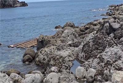 嘉義沿海蚵棚接連被割光　零星棚架飄到基隆外海影響航行